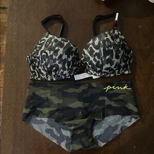 PINK Victoria's Secret Camouflage Bra Set